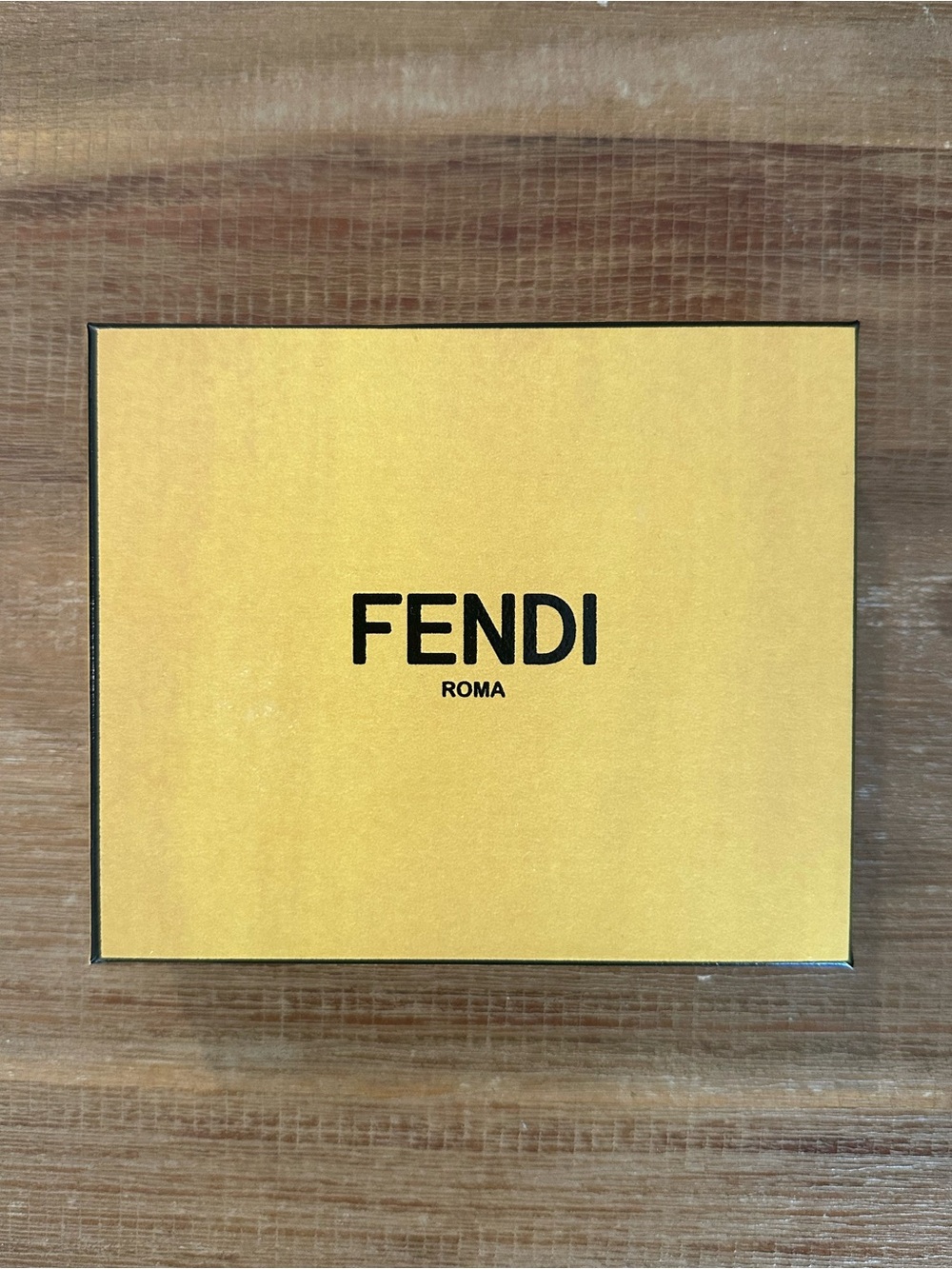 NWT Fendi Baguette Card Holder - Brown & Black - Picture 2 of 9